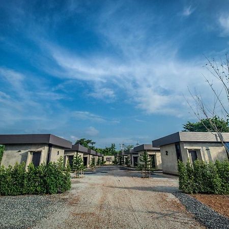 מלון Watthana Nakhon The Loft House Sakaeo מראה חיצוני תמונה